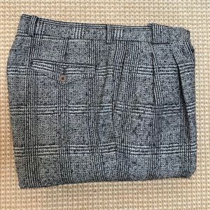 Men’s Virgin Wool Pleated Trousers by Daniel René